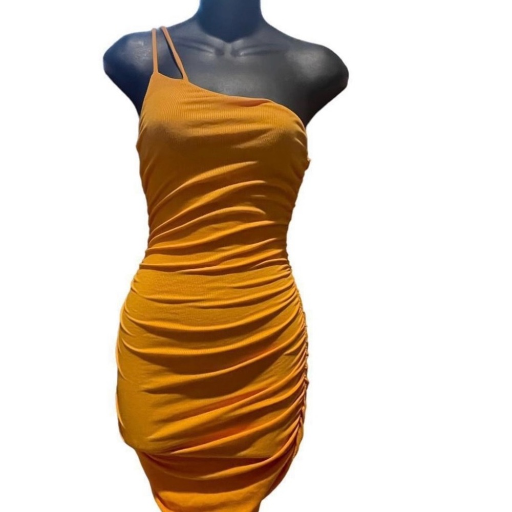 Princess Polly mini orange summer dress!!